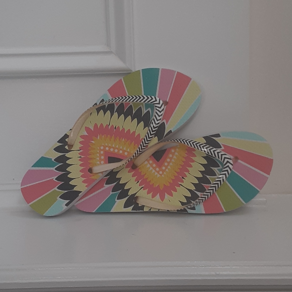 Shoes(flip flops)